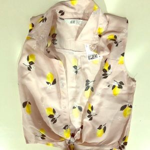 Pink vest with lemon prints